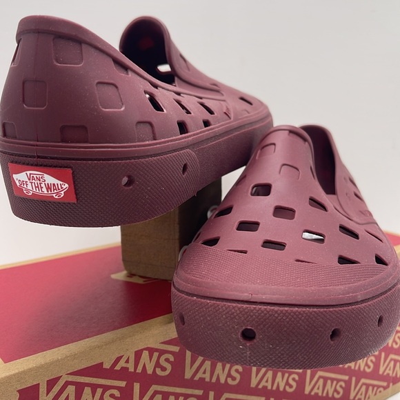 Vans Men’s Slip-On Trk
Tawny Port
VN0A5HF8TWP
Sneakers - Picture 9 of 16